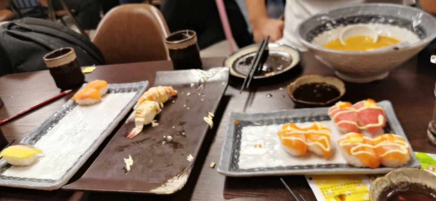 吃壽司自助餐記得帶個大包-图2