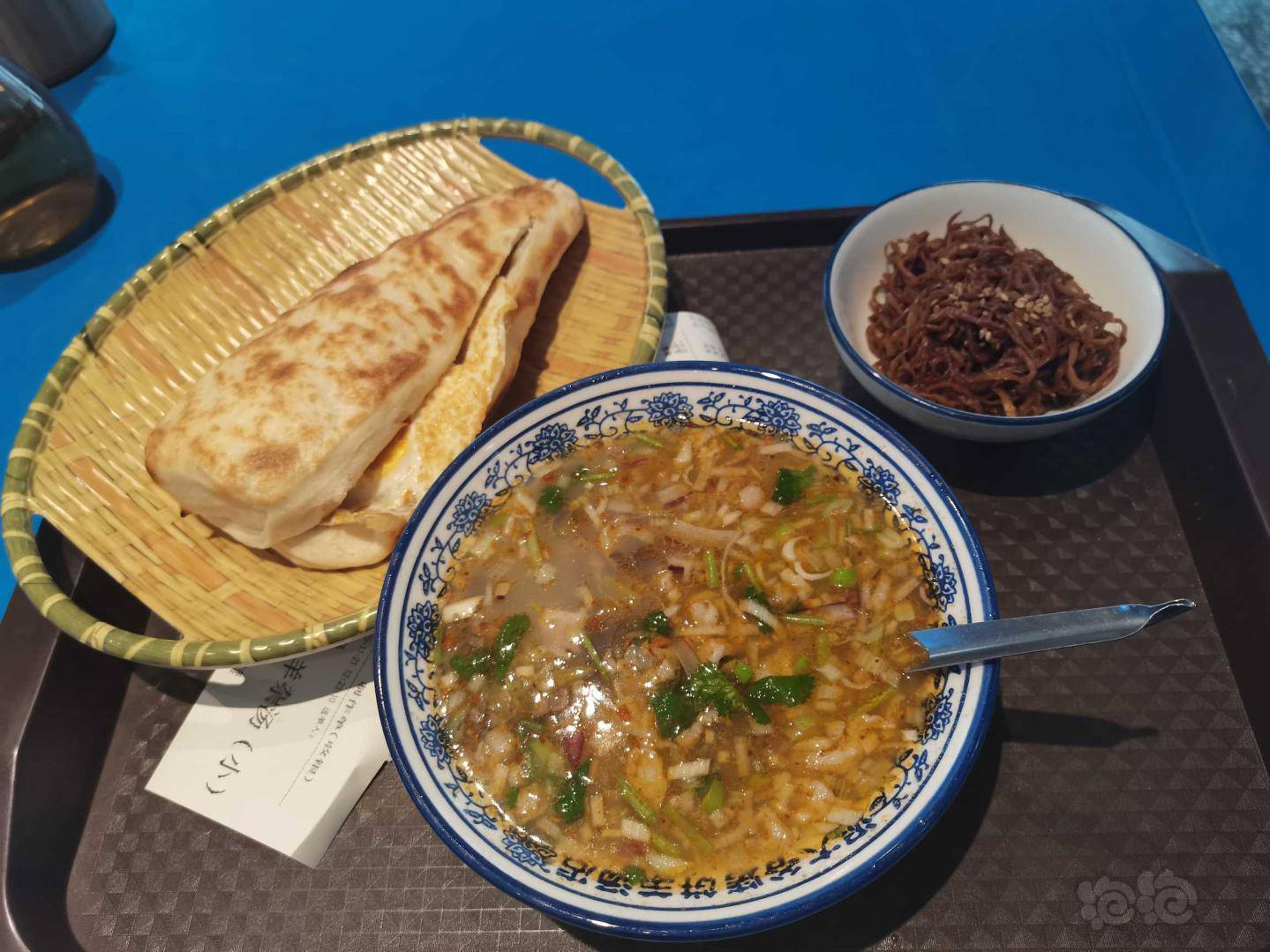 羊汤烧饼贼好吃