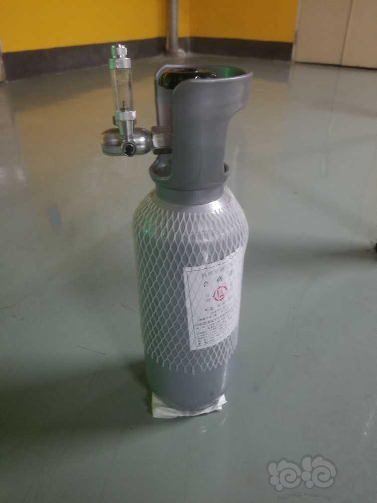 【出售】广州芳村附近出个二氧化碳钢瓶，4L，几乎全新-图1