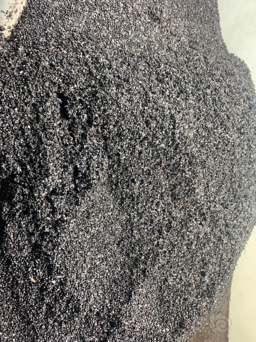 【出售】上海本地出30升左右的二手JBL黑色熔岩沙-图1